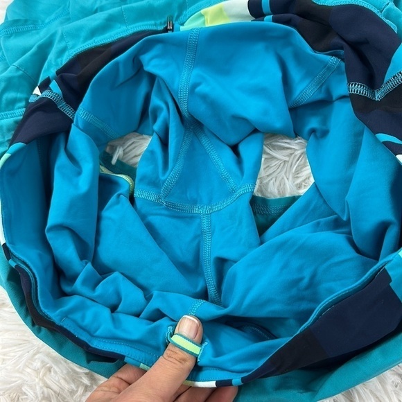 Lululemon Run: Pace Setter Skirt *4-way Stretch Surge / Assorted Stripe - Picture 6 of 9